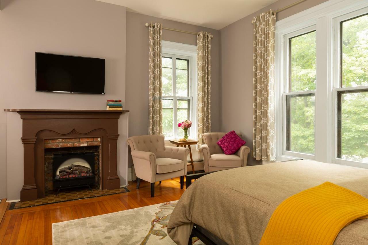 Rosemont Inn Utica Extérieur photo