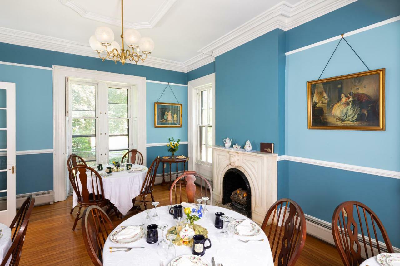 Rosemont Inn Utica Extérieur photo